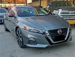 نيسان ألتيما